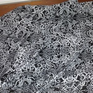 Catherine's 4x sleeveless 3 tier shirt in good used condition..​